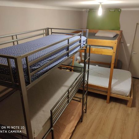 Logement Chambre Seul En Supplement Ou Dortoir Mixte โรกมอเร ภายนอก รูปภาพ