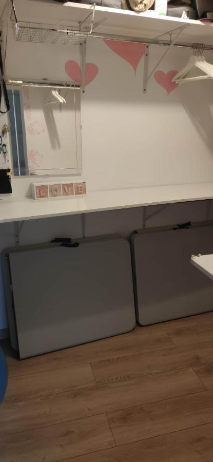Logement Chambre Seul En Supplement Ou Dortoir Mixte โรกมอเร ภายนอก รูปภาพ